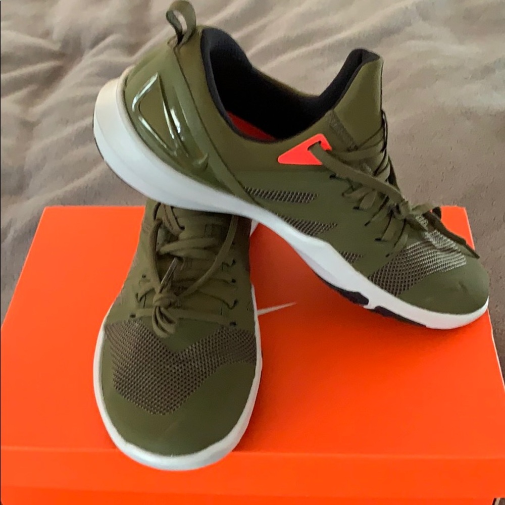 Men’s Nike Victory Elite Trainer (10.5)